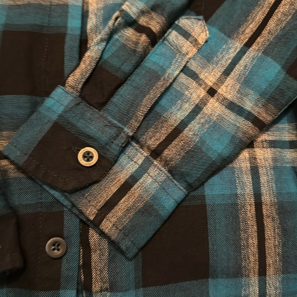 NWOT TU checked shirt! - Picture 3 of 4